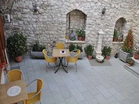 Boutique Osumi מלון