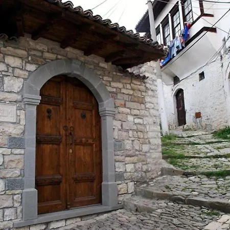 Boutique Osumi 3* Berat