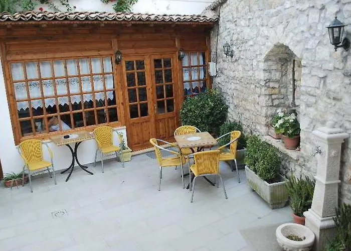 Boutique Osumi 3* Berati